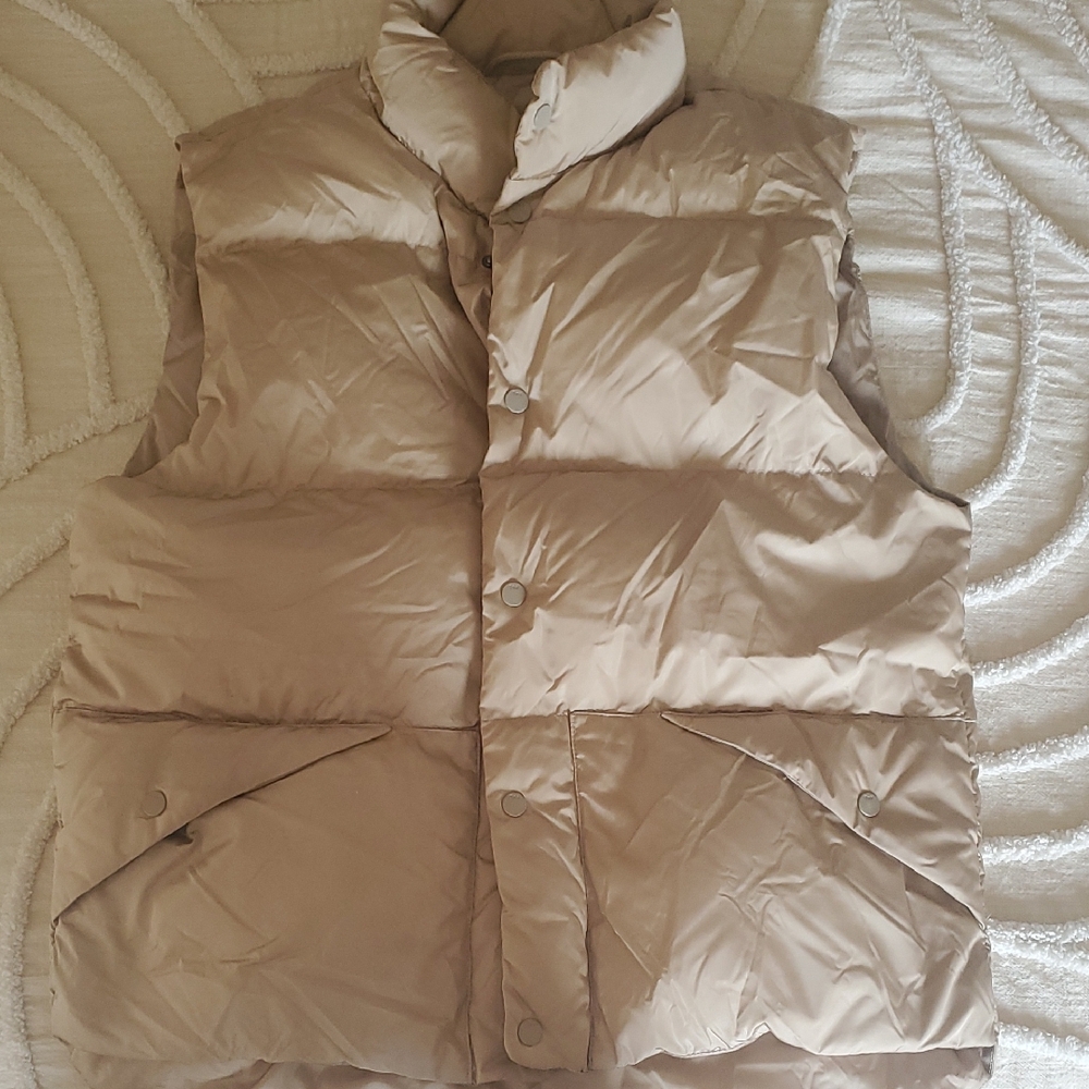 TNA Basecamp Puffer Vest